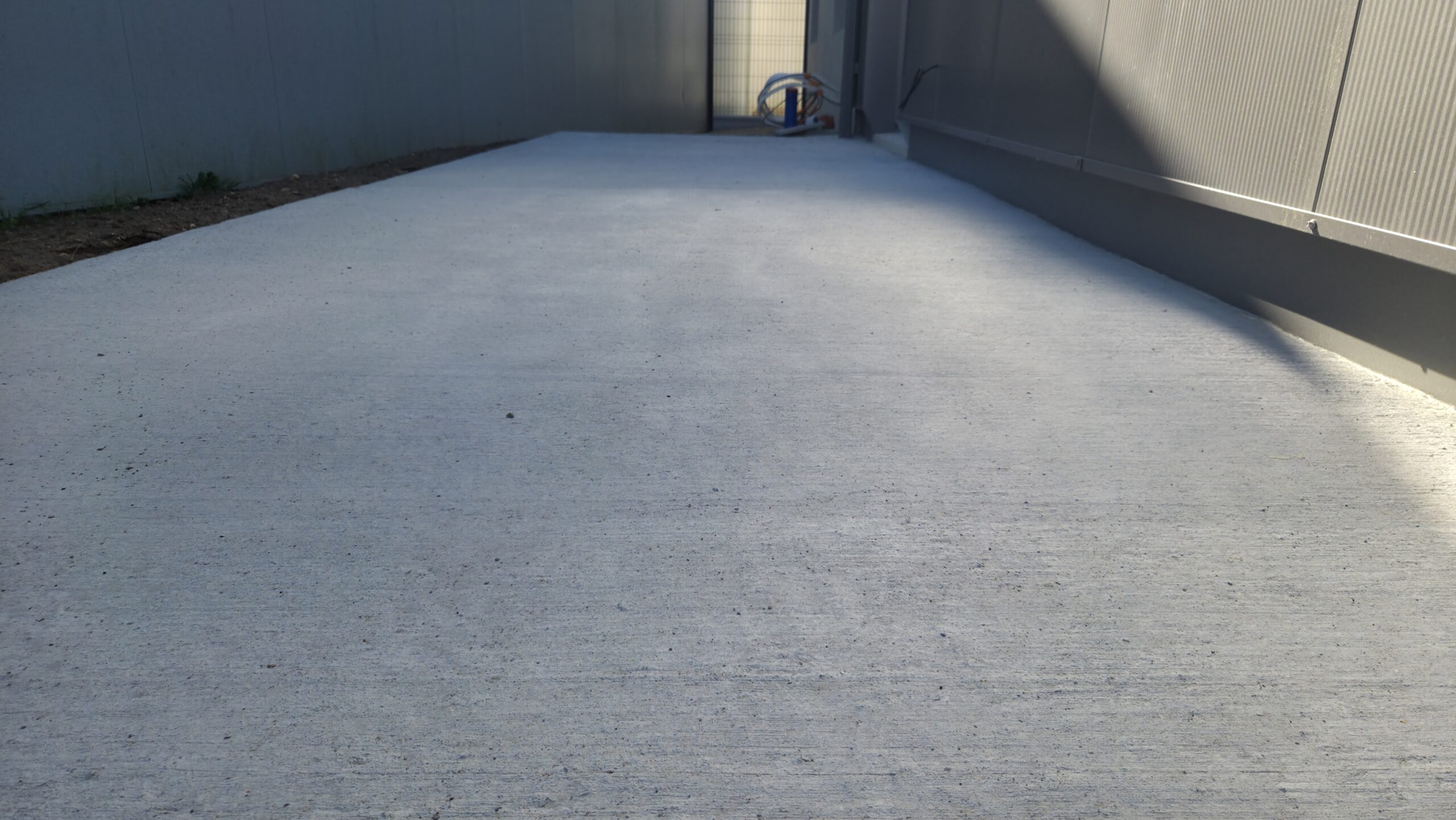 Dalle béton pour terrasse : nos 7 étapes clés pour la couler soi-même comme un pro